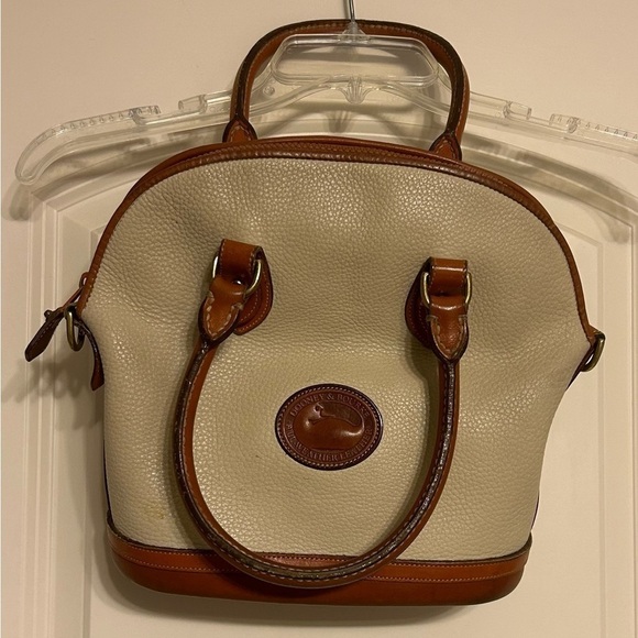 Dooney & Bourke Handbags - Dooney and Bourke Bag